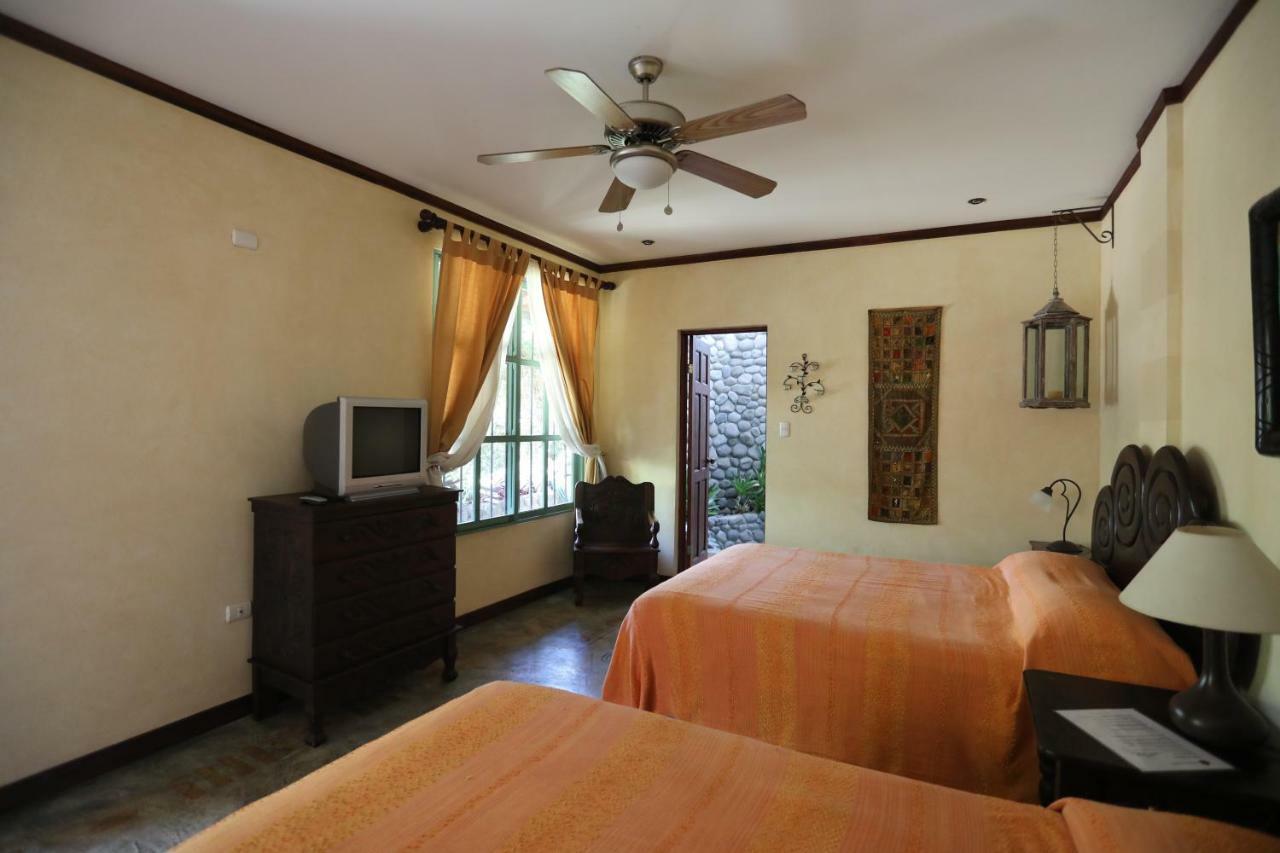 سان هوزيه Tierra Magica B&B And Art Studio المظهر الخارجي الصورة